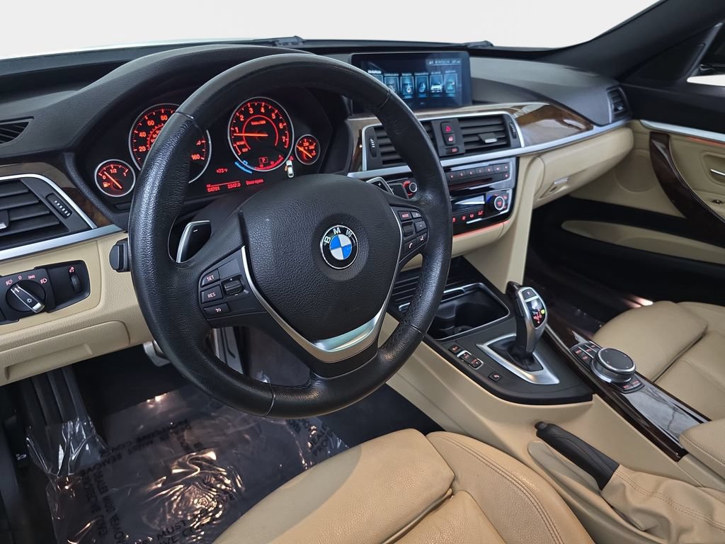 Used 2017 BMW 330i Gran Turismo xDrive AWD/4WD image 19