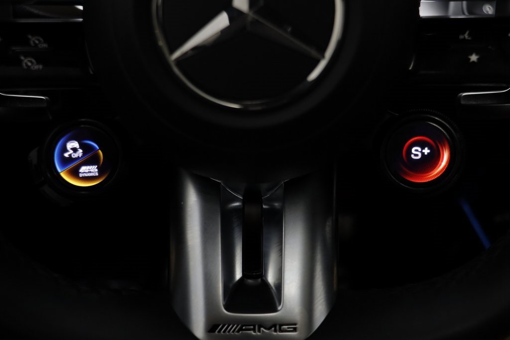 Used 2025 Mercedes-Benz GLB 35 AMG 4MATIC image 11