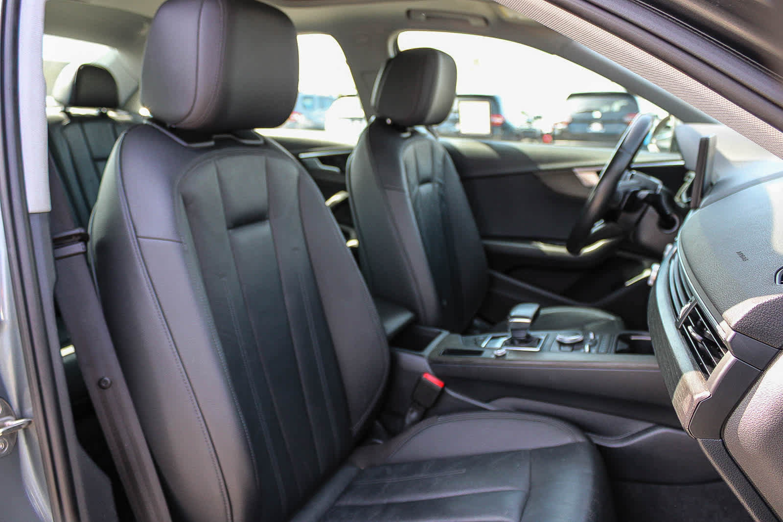 Used 2019 Audi A4 2.0T Premium FWD image 14