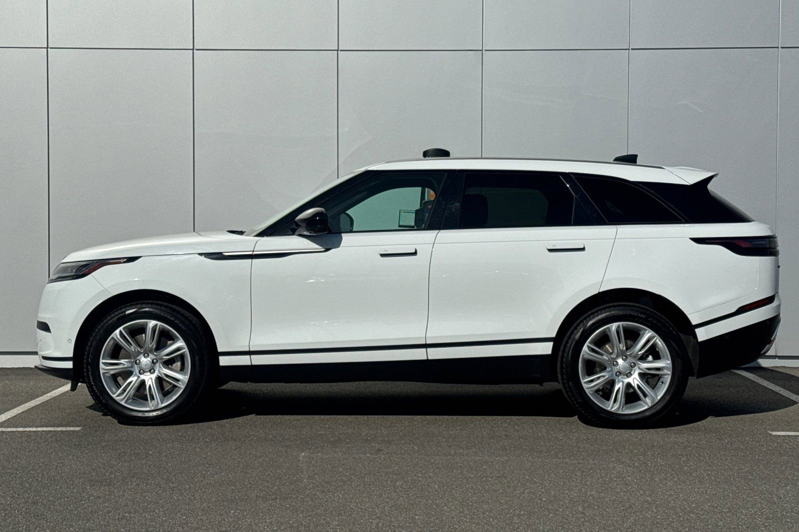 Used 2026 Land Rover Range Rover Velar S image 2