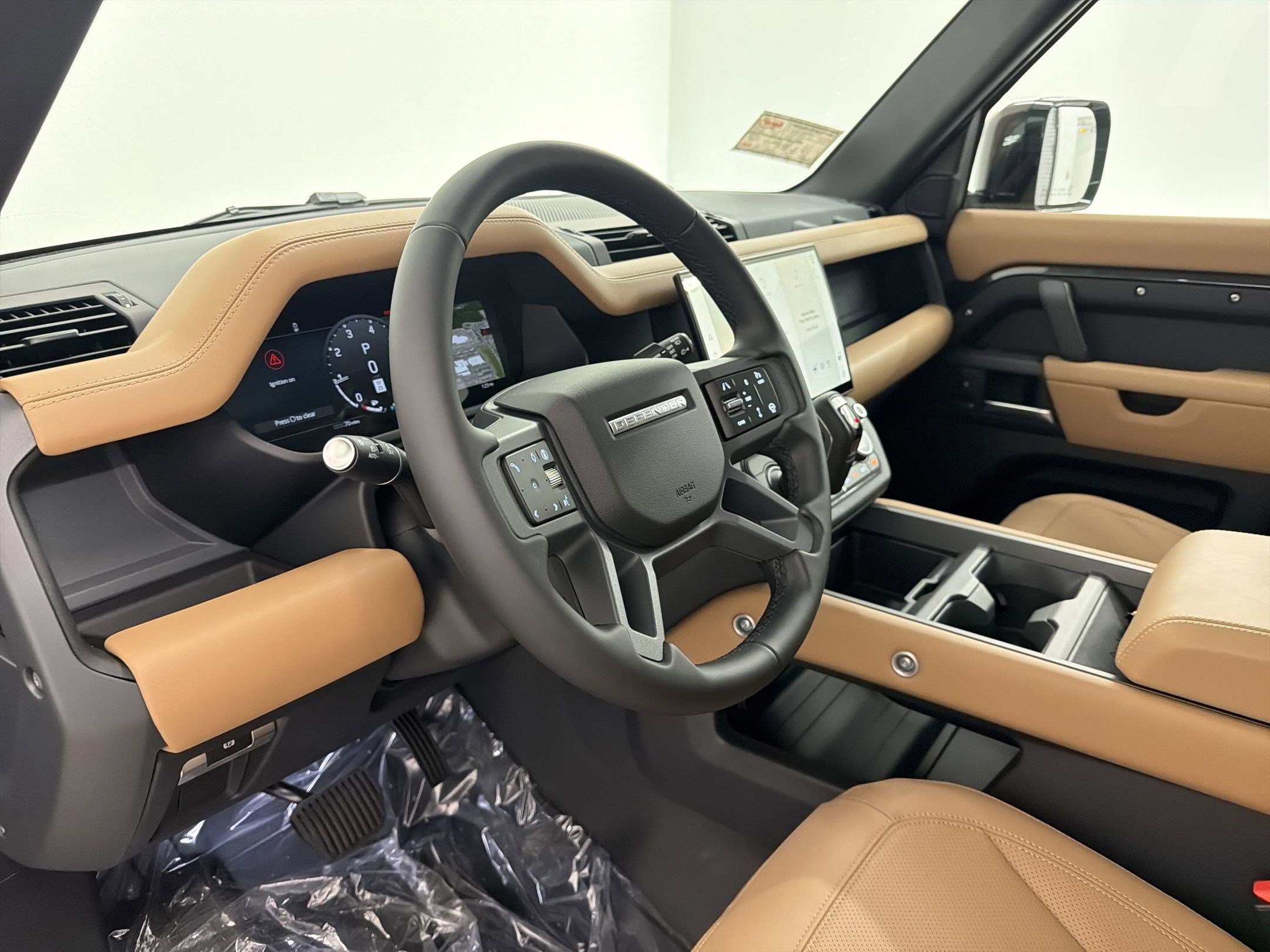 New 2026 Land Rover Defender 110 X-Dynamic SE image 4