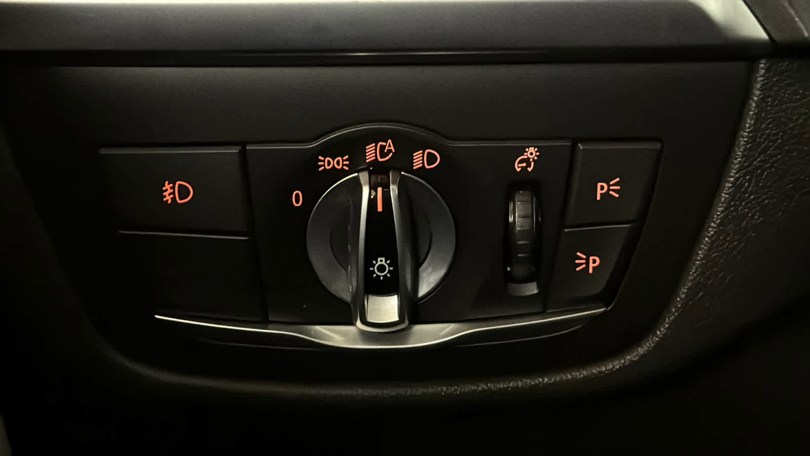 Used 2021 BMW X3 xDrive30i w/ Convenience Package image 18