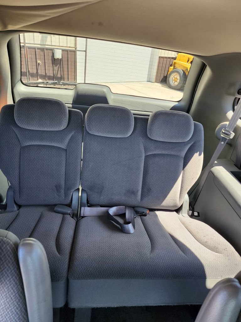 Used 2005 Chrysler Town & Country LX w/ Popular Equipment Group II image 8