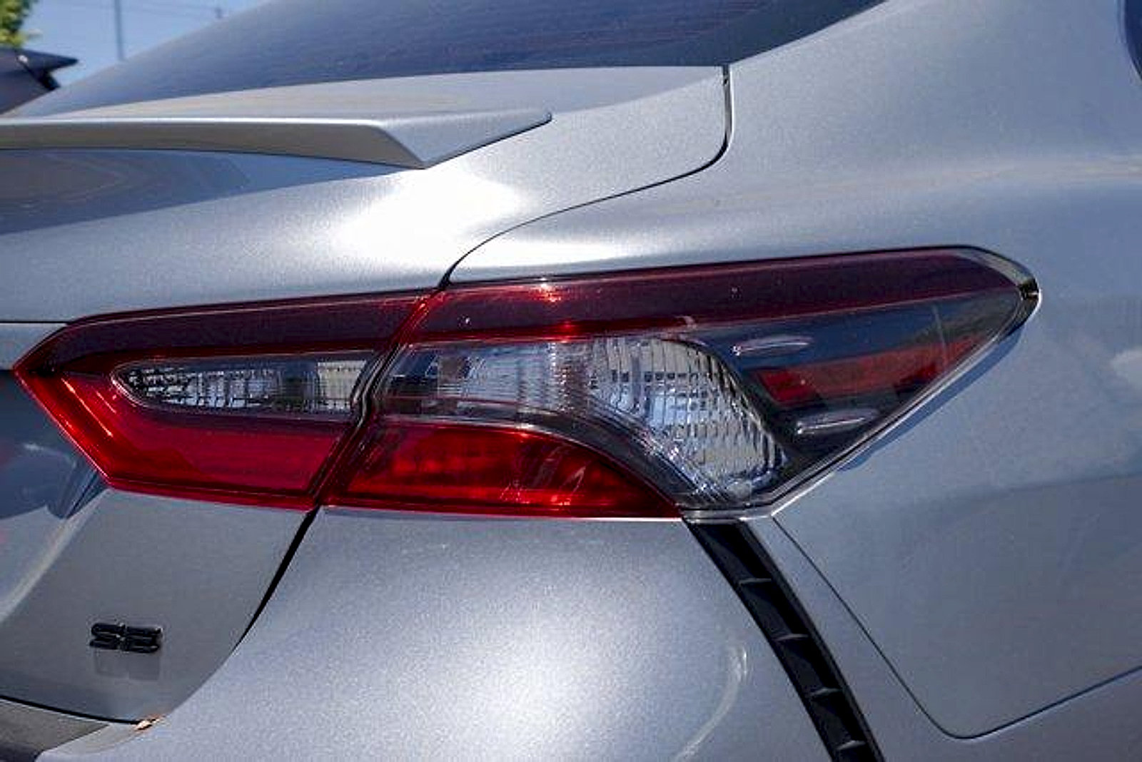 Used 2024 Toyota Camry SE FWD image 5
