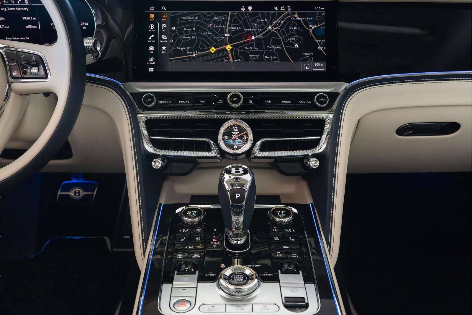 Used 2023 Bentley Flying Spur Azure AWD/4WD image 41