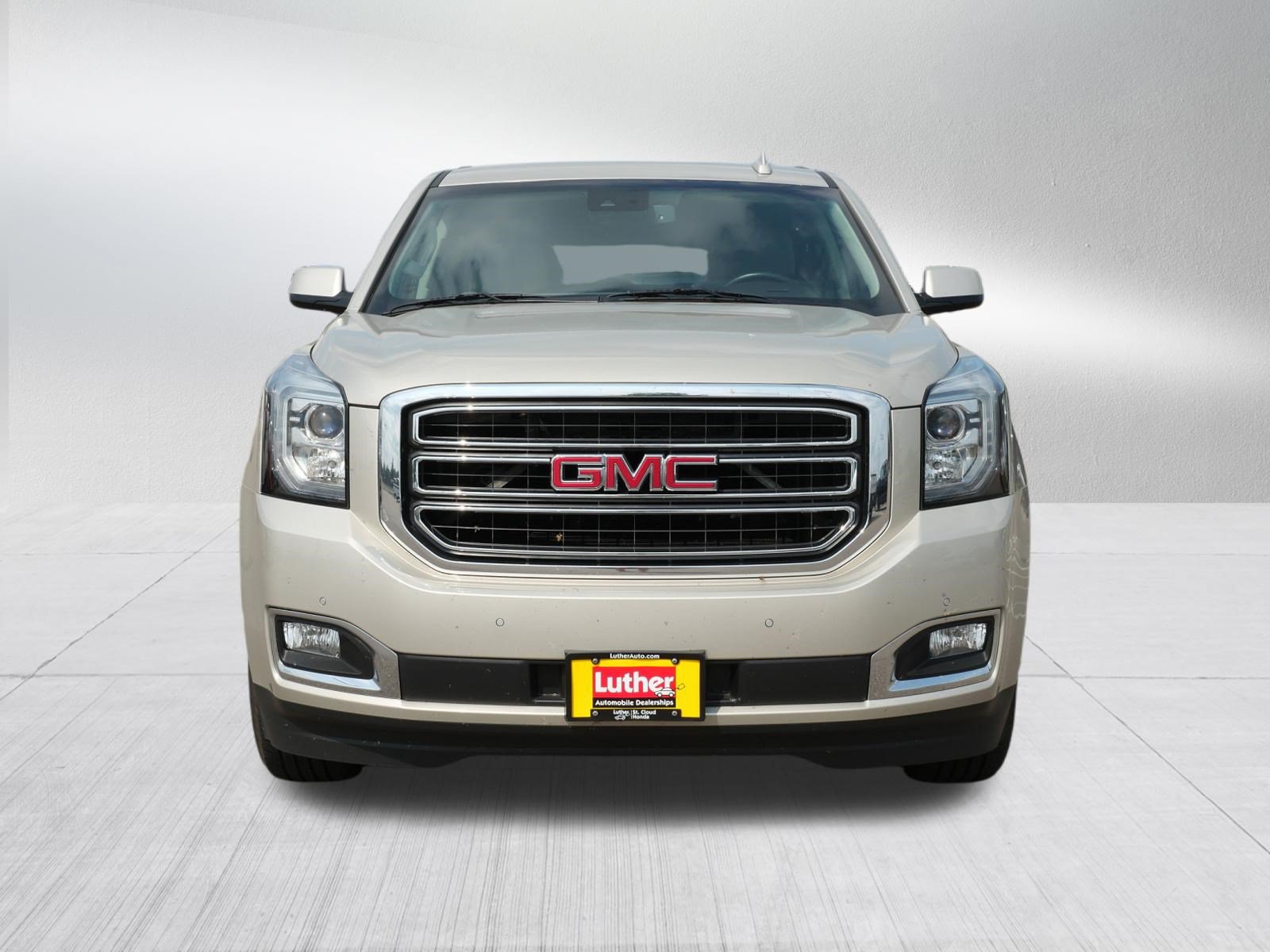 Used 2015 GMC Yukon SLE w/ Convenience Package AWD/4WD image 2