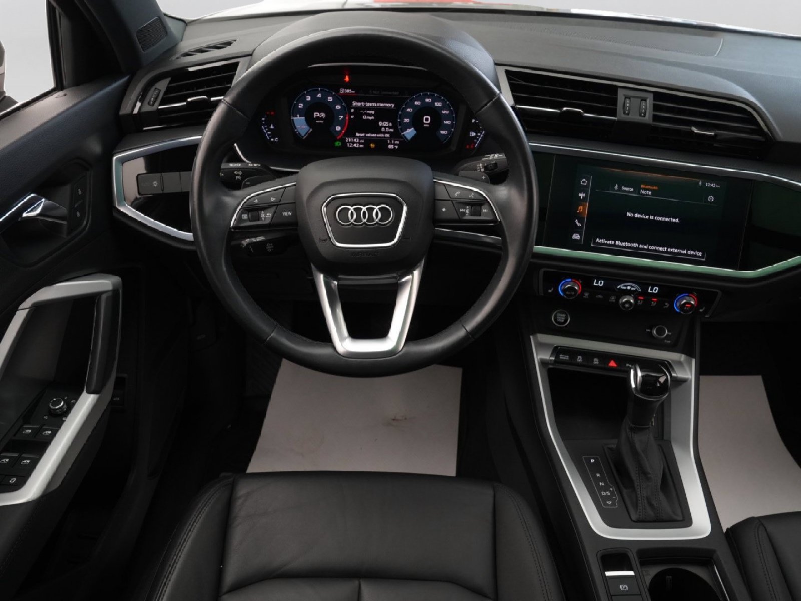 Used 2021 Audi Q3 2.0T Premium w/ Convenience Package AWD/4WD image 30