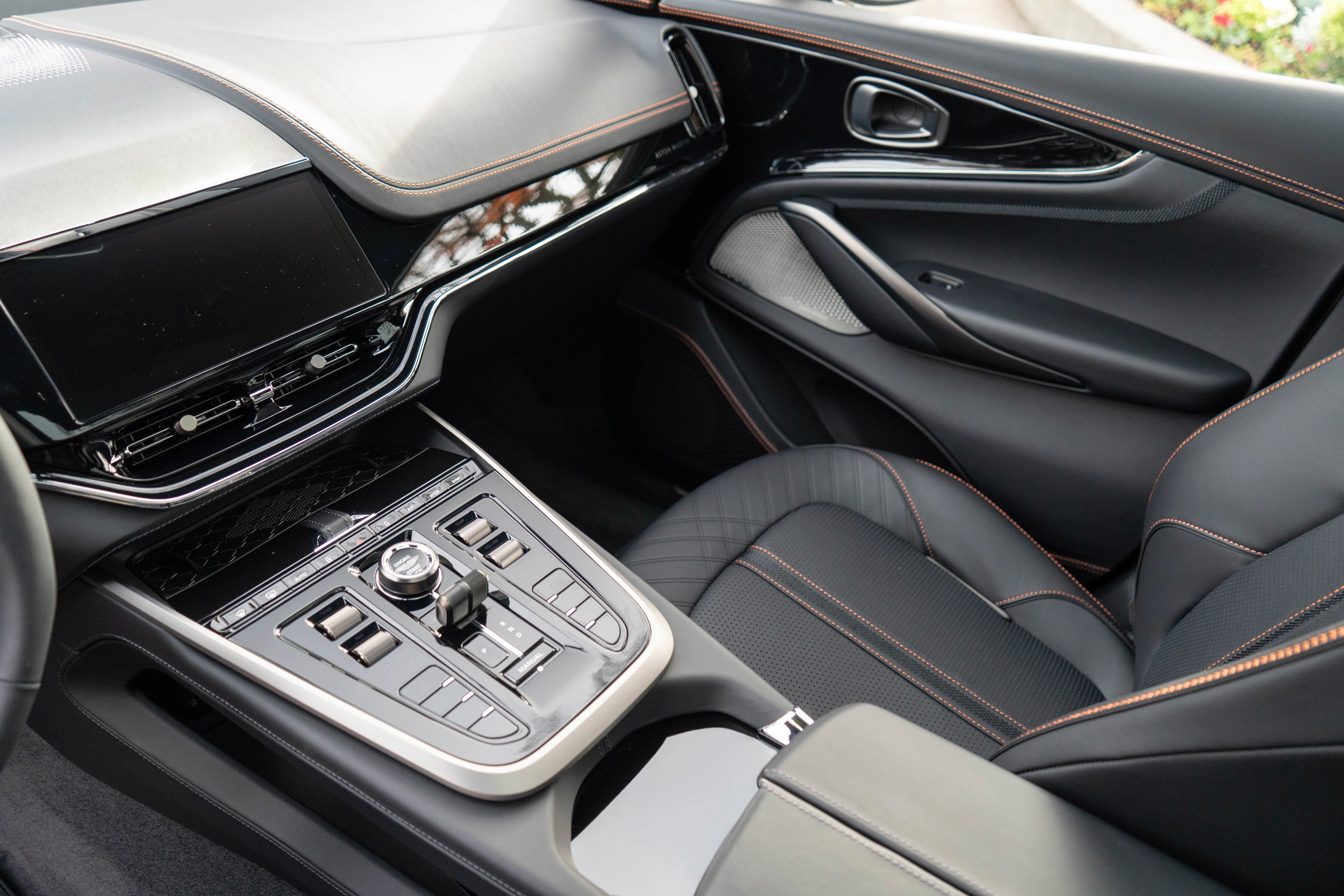 New 2026 Aston Martin DBX 707 AWD/4WD image 9