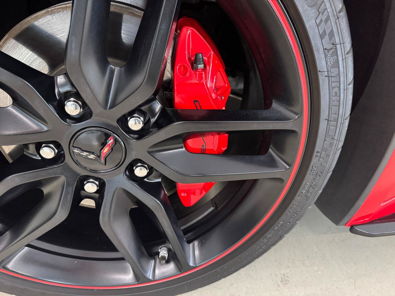 Used 2019 Chevrolet Corvette Convertible w/ 2LT w/ 2LT Preferred Equipment Group RWD image 31