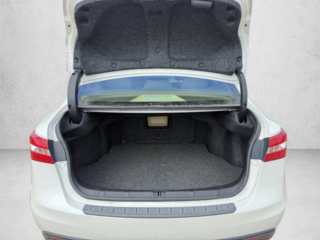 Used 2013 Toyota Avalon XLE FWD image 6