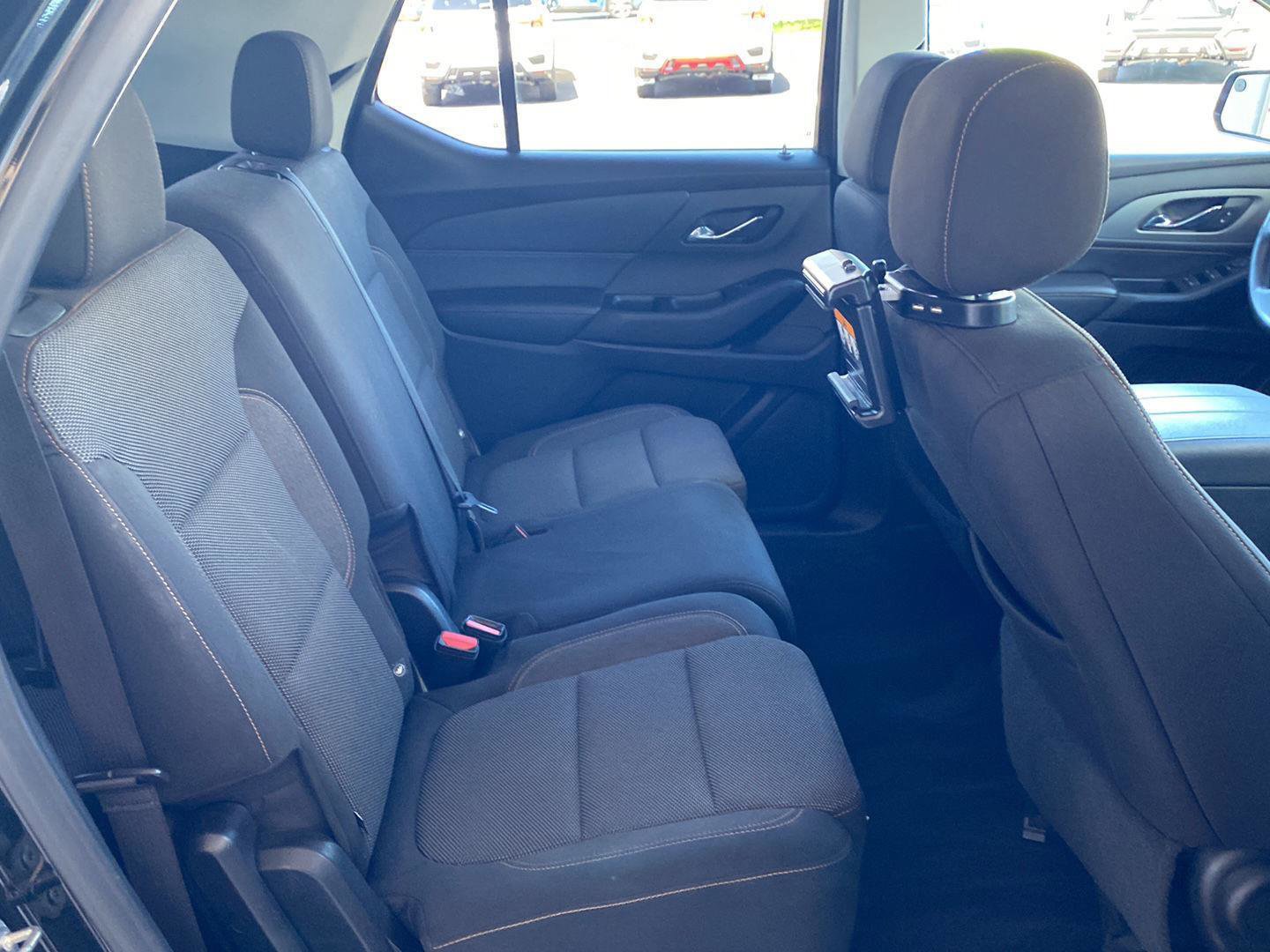 Used 2020 Chevrolet Traverse LS image 21