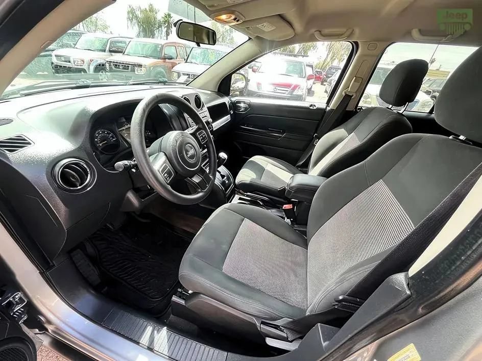 Used 2014 Jeep Compass Sport w/ Power Value Group FWD image 9