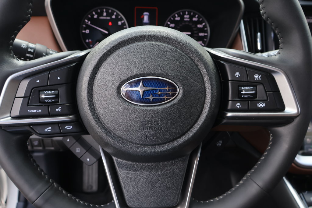 Certified 2022 Subaru Outback Touring w/ Popular Package #2 AWD/4WD image 23