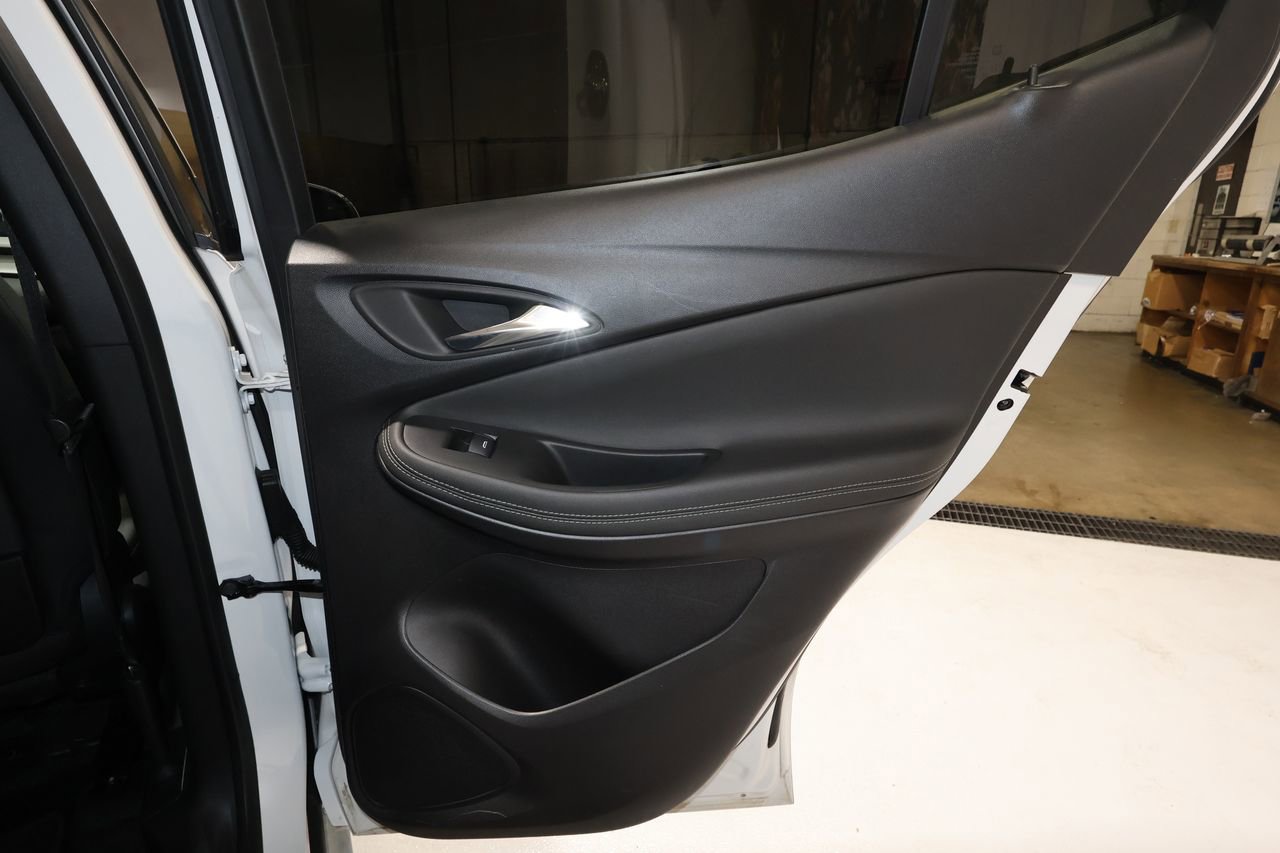 Certified 2023 Buick Encore GX Select w/ Sport Touring Package image 19