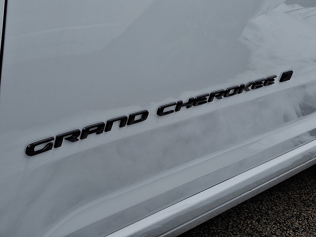 New 2026 Jeep Grand Cherokee Limited AWD/4WD image 5
