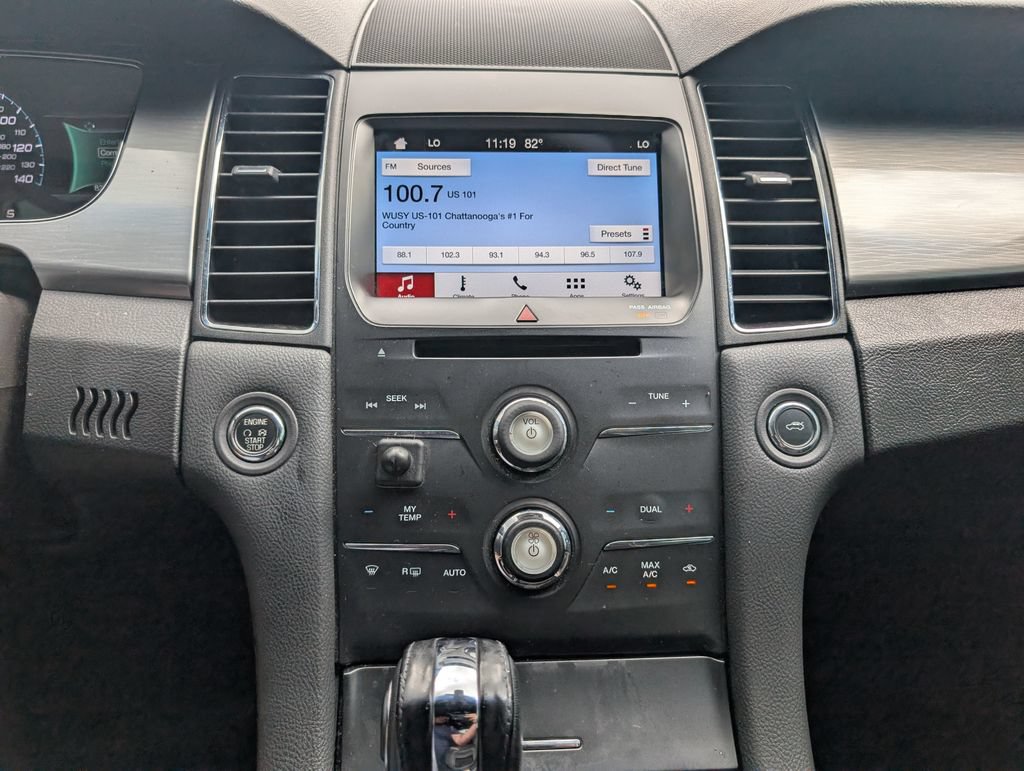 Used 2019 Ford Taurus SEL w/ Equipment Group 201A FWD image 19