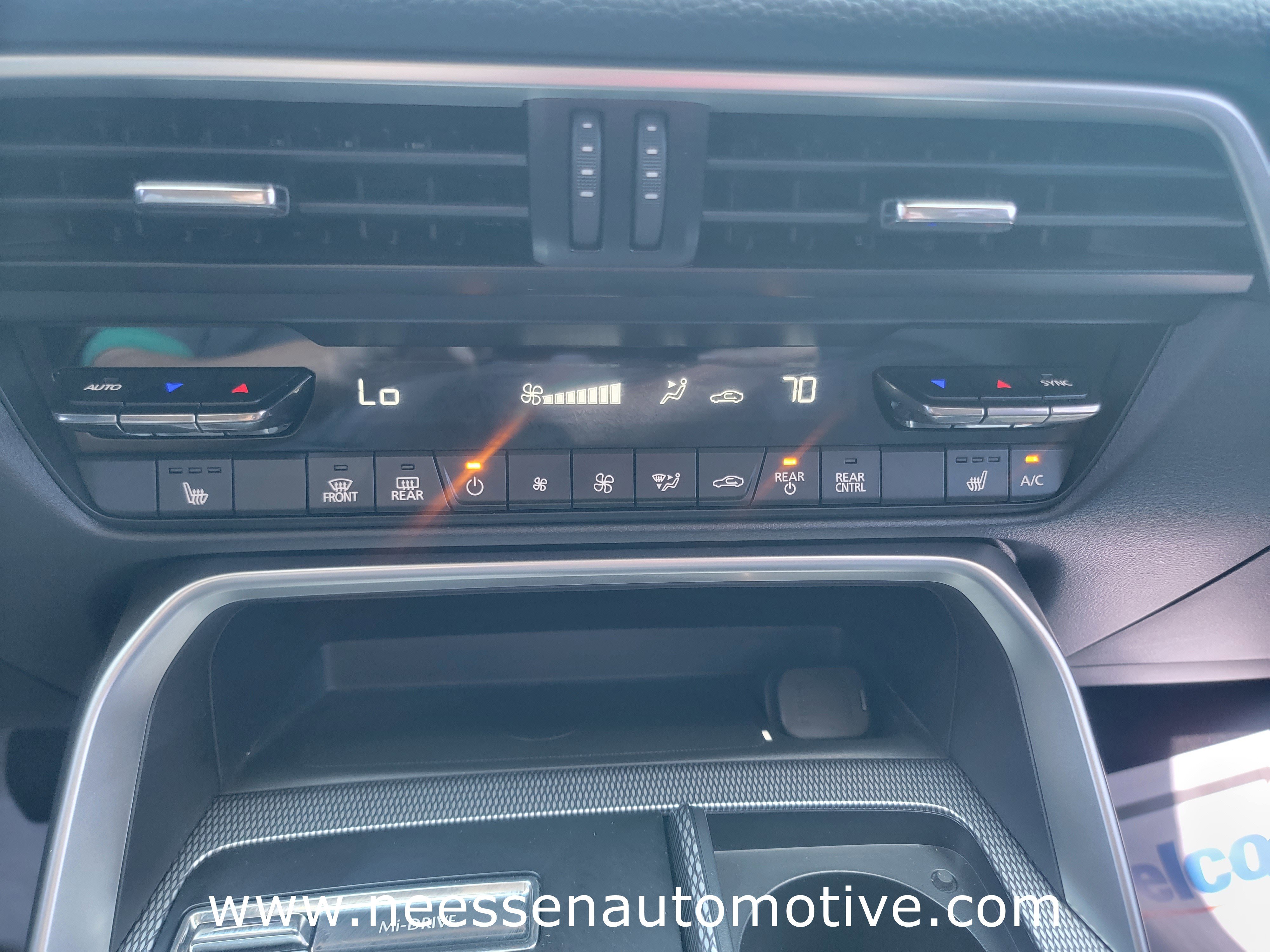 Used 2025 MAZDA CX-70 Plug-In Hybrid w/ Premium Pkg AWD/4WD image 24