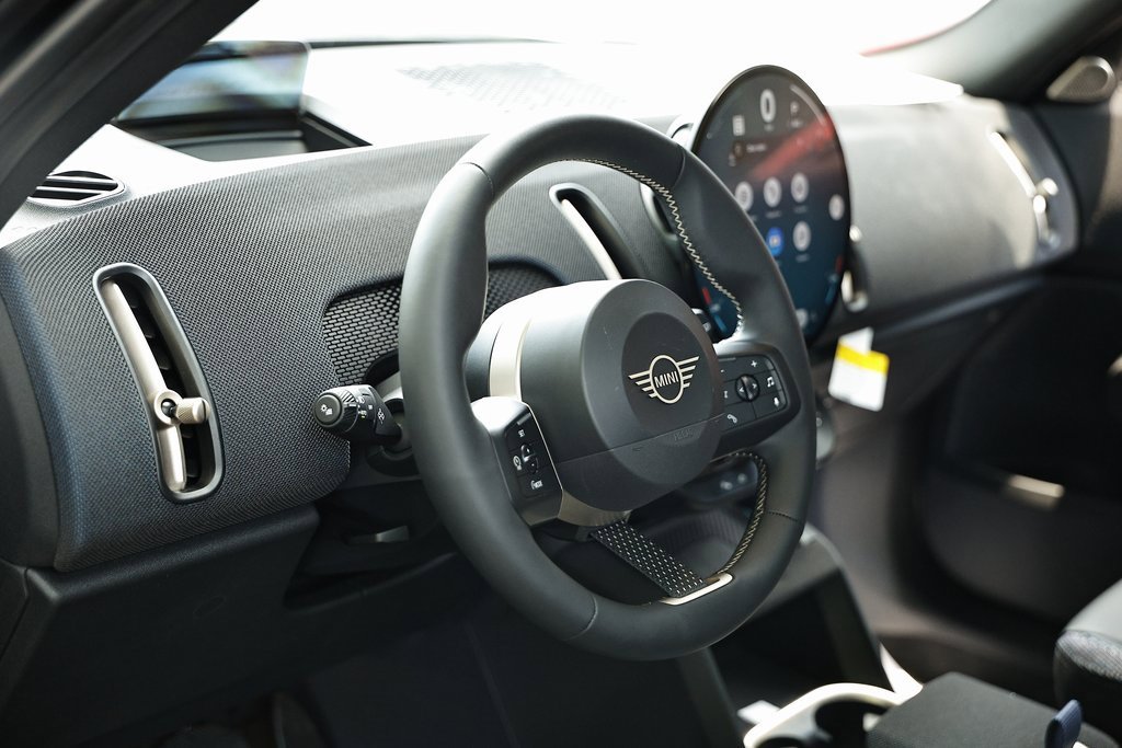 New 2025 MINI Cooper Countryman S w/ Comfort Package Max image 18