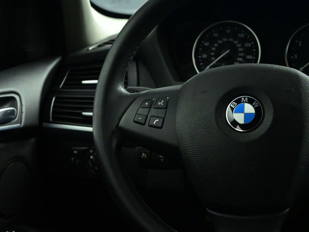 Used 2012 BMW X5 xDrive35i image 11
