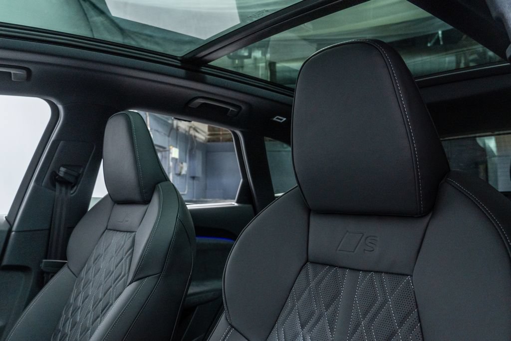 New 2026 Audi SQ5 Prestige AWD/4WD image 23