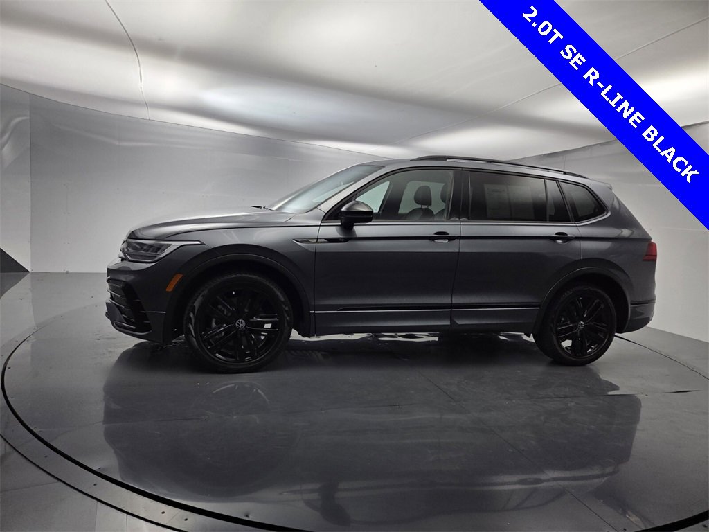 Used 2022 Volkswagen Tiguan SE R-Line image 6
