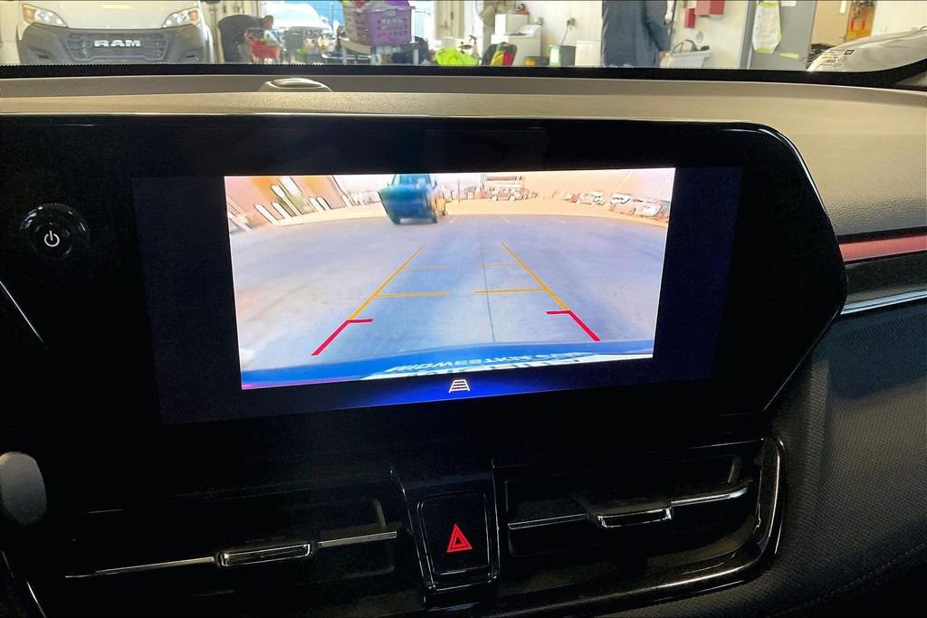 Used 2025 Chevrolet TrailBlazer RS w/ Convenience Package FWD image 21