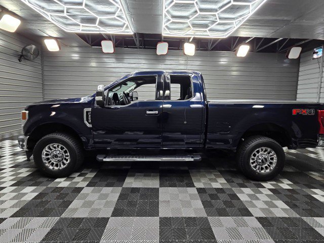 Used 2022 Ford F350 XLT w/ XLT Premium Package AWD/4WD image 9