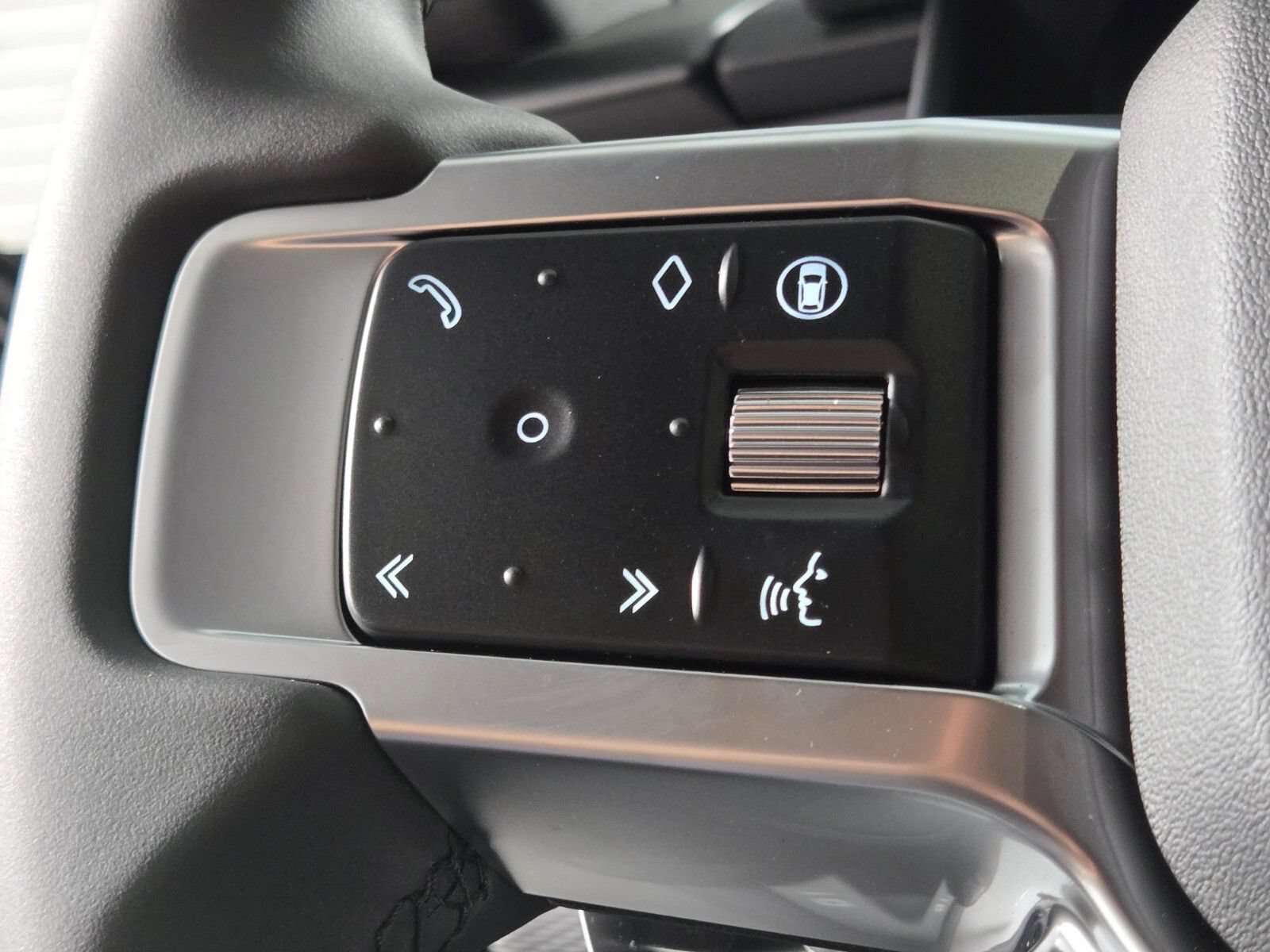 New 2026 Land Rover Discovery Dynamic SE AWD/4WD image 24