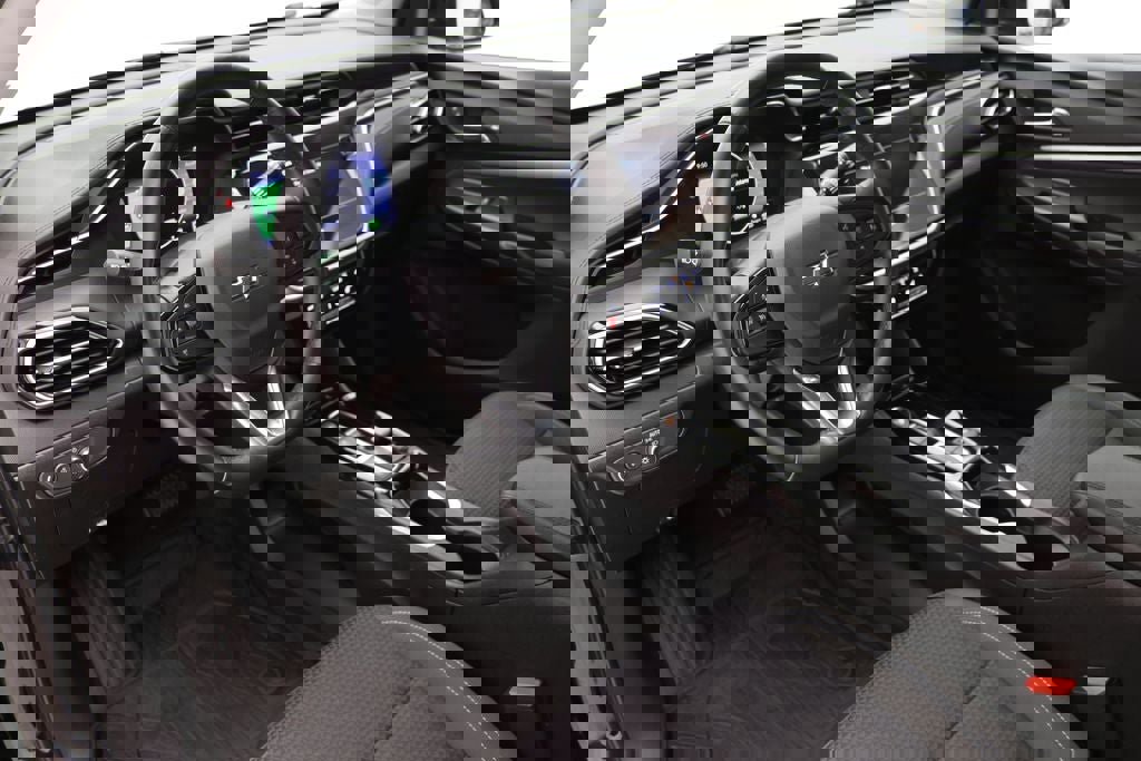 Used 2023 Chevrolet Bolt EUV LT w/ Comfort Package image 13