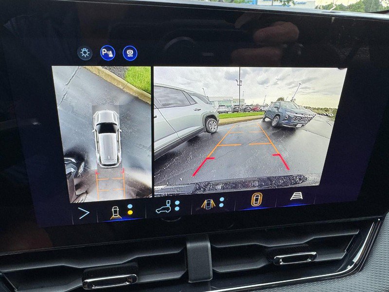 New 2027 Chevrolet Equinox RS w/ Safety and Technology Package FWD image 41