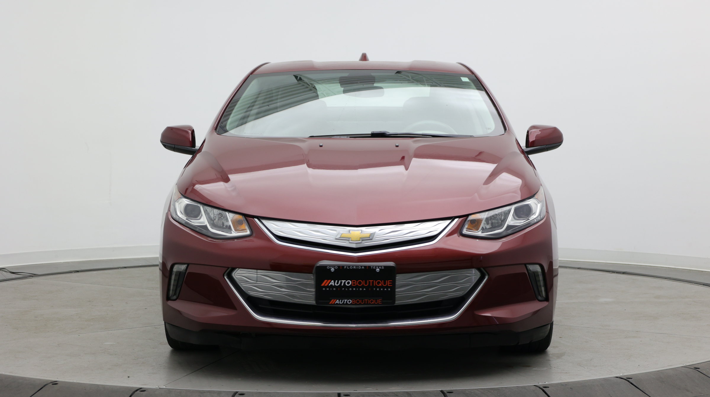 Used 2017 Chevrolet Volt LT w/ Comfort Package FWD image 2
