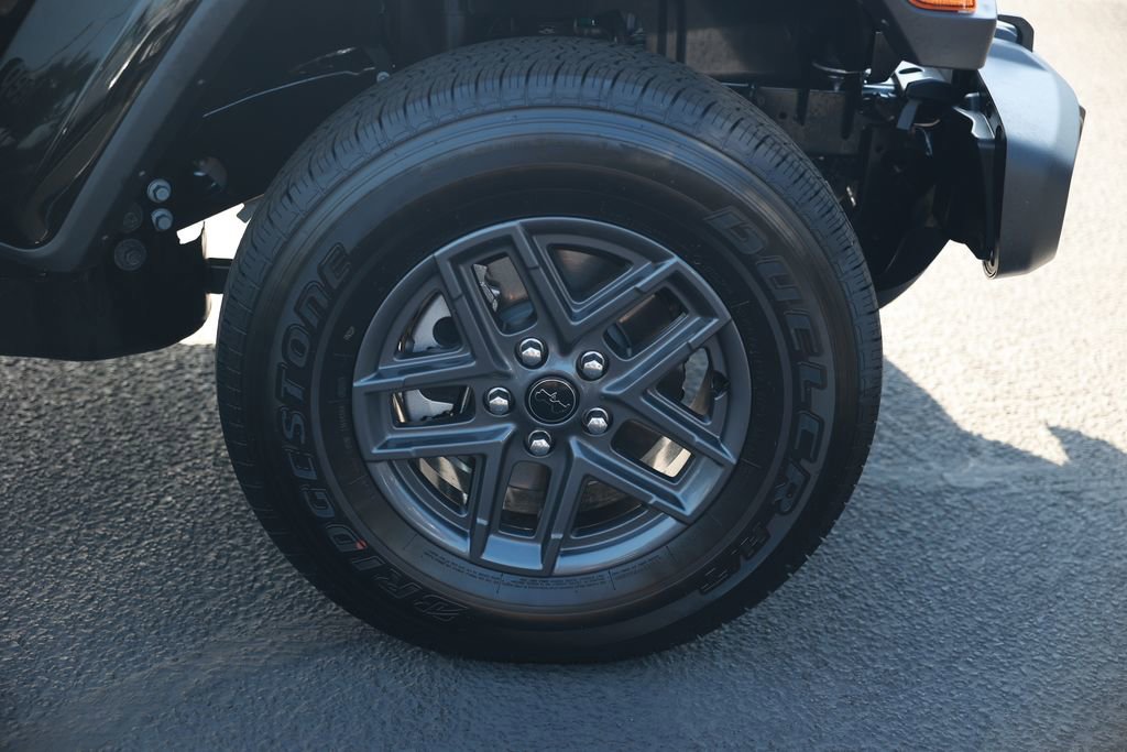 New 2026 Jeep Gladiator Sport image 8