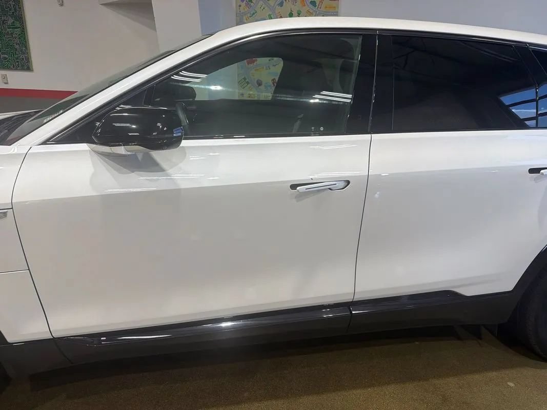 Used 2024 Cadillac Lyriq Sport AWD/4WD image 47