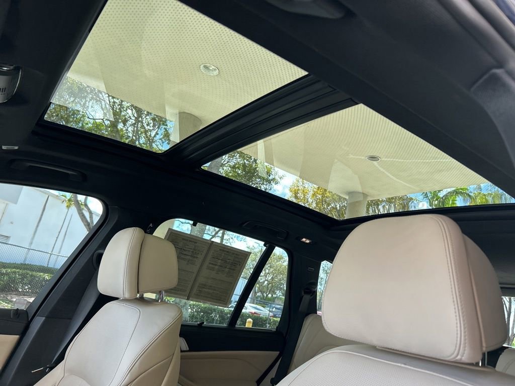 Used 2022 BMW X5 xDrive40i w/ M Sport Package image 17