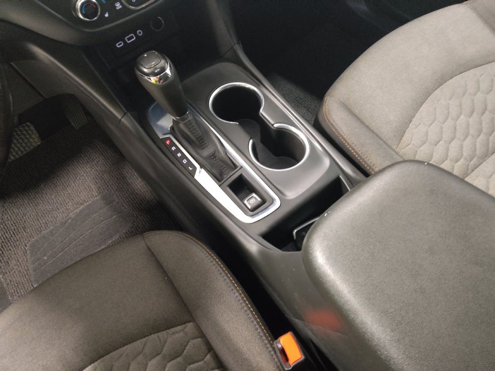 Used 2021 Chevrolet Equinox LT FWD image 26