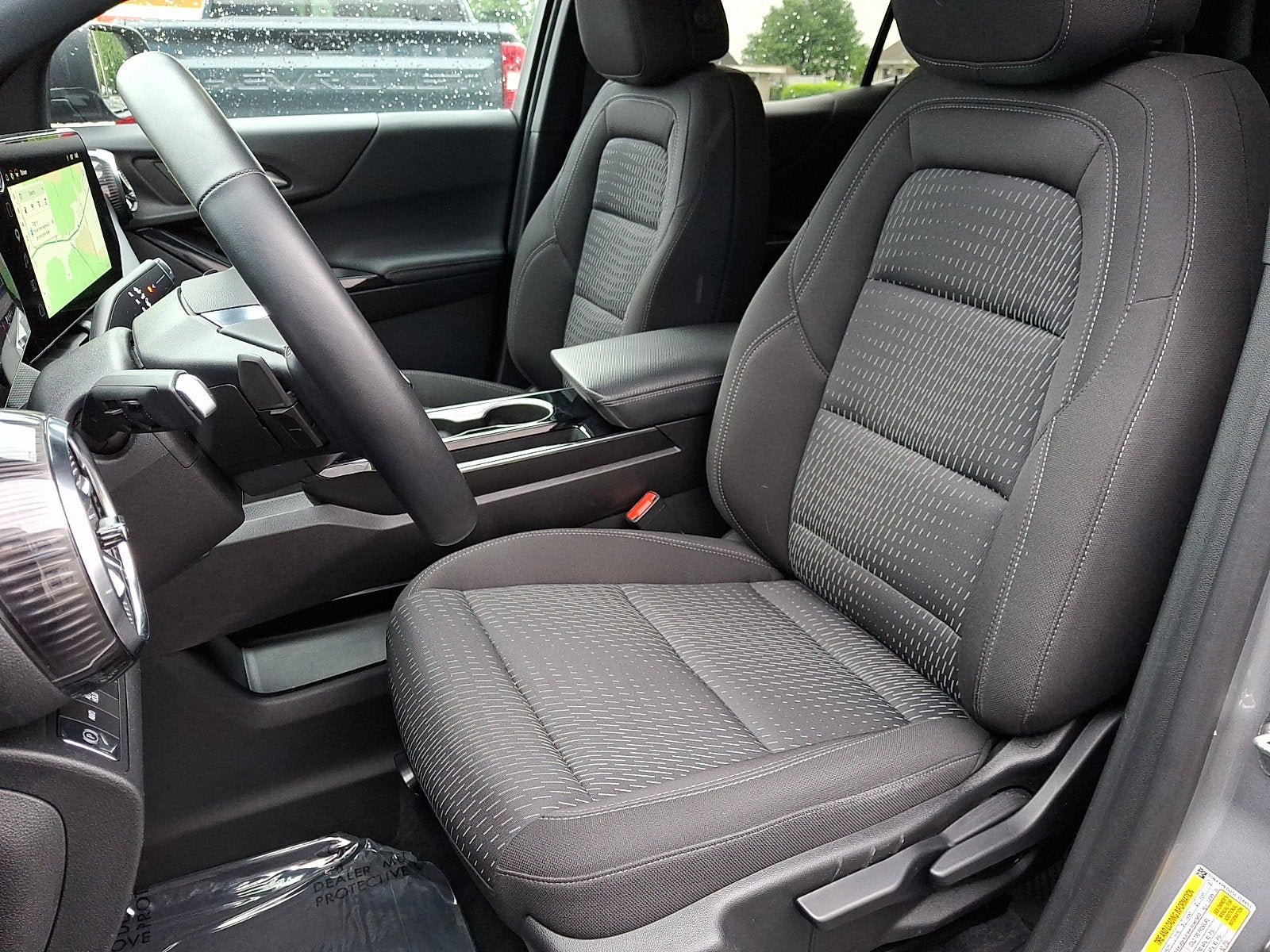 Used 2025 Chevrolet Equinox LT AWD/4WD image 12