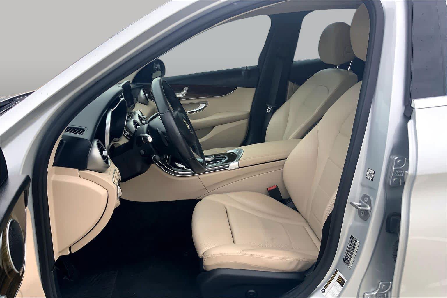 Used 2018 Mercedes-Benz C 300 Sedan image 14