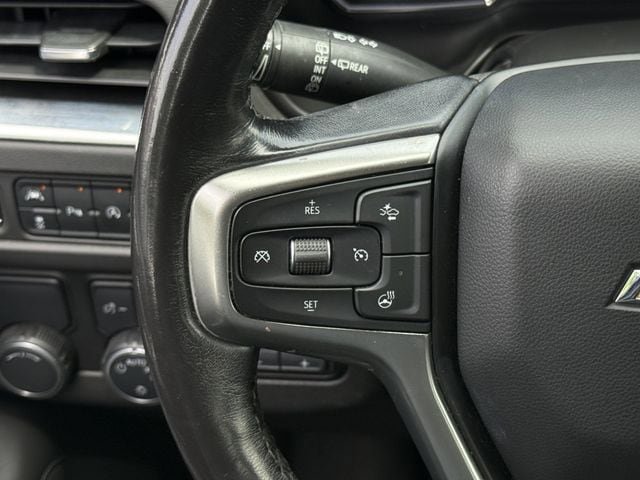 Used 2021 Chevrolet Suburban LT w/ LT Signature Package RWD image 15