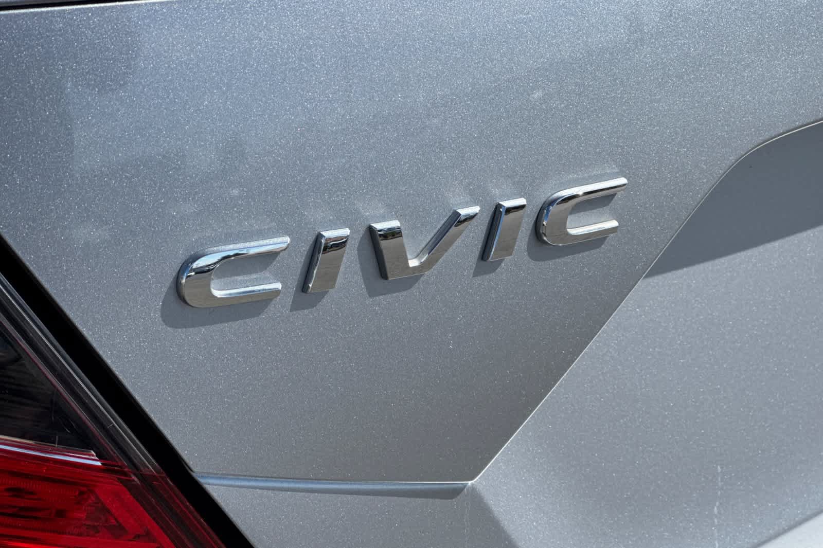 Used 2018 Honda Civic EX-T image 30