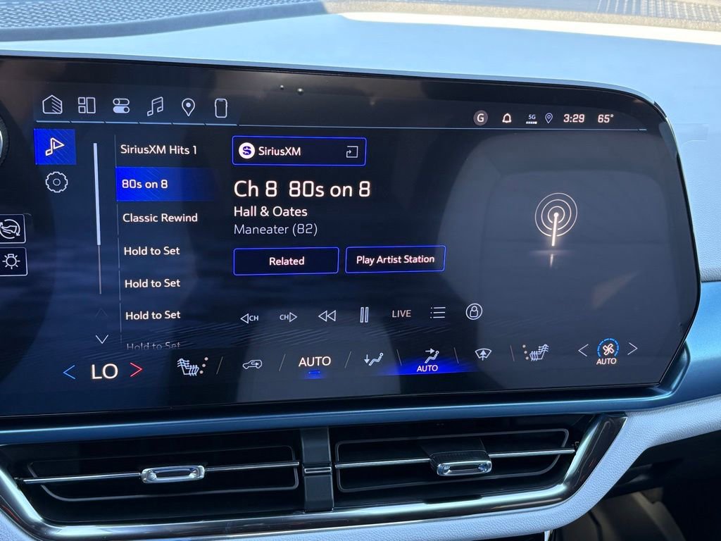 New 2026 Chevrolet Equinox EV LT image 34