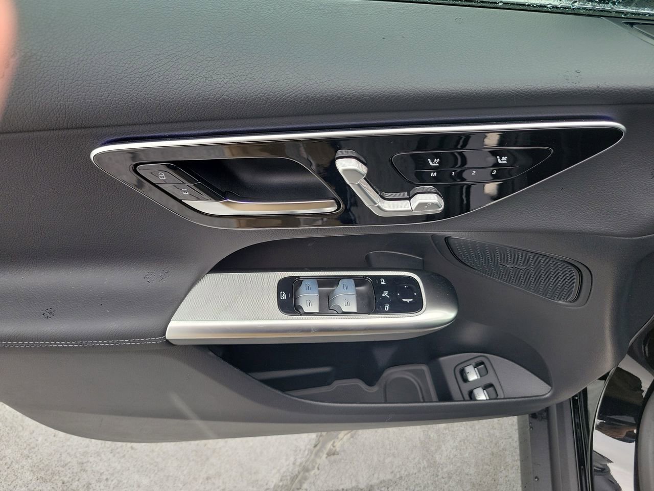 New 2026 Mercedes-Benz GLC 350e 4MATIC image 18