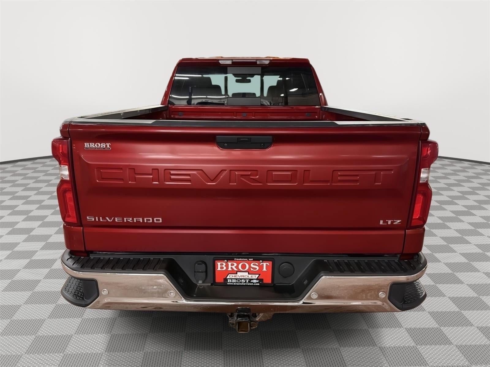 Used 2022 Chevrolet Silverado 1500 LTZ w/ LTZ Convenience Package II AWD/4WD image 5