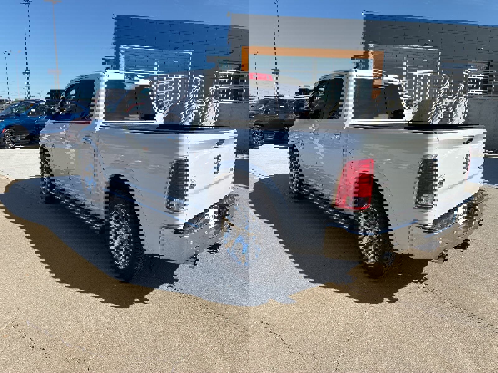 Used 2017 RAM 1500 Laramie w/ Convenience Group image 3