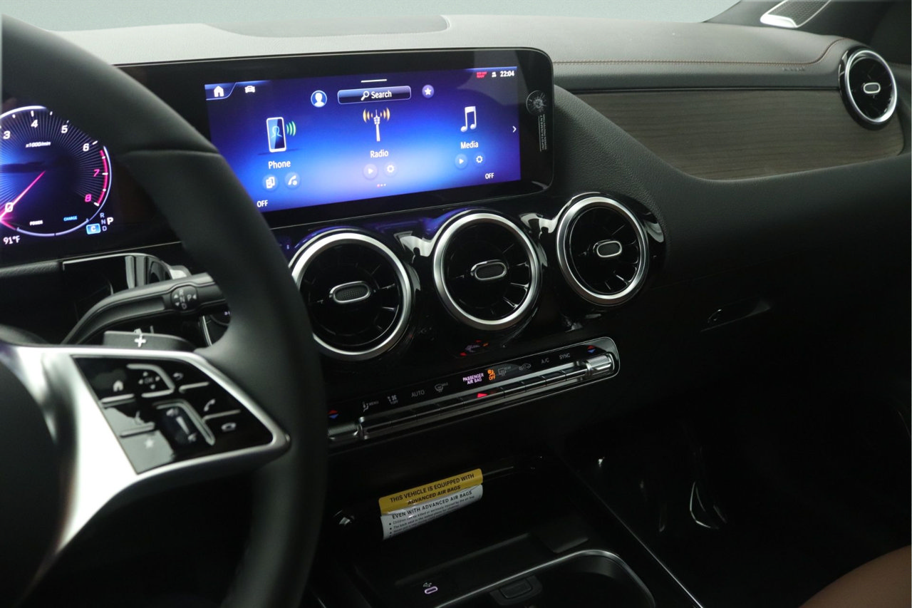 New 2026 Mercedes-Benz GLA 250 image 5