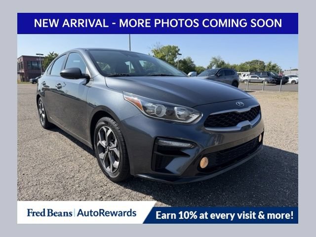 Used 2019 Kia Forte LXS FWD image 1