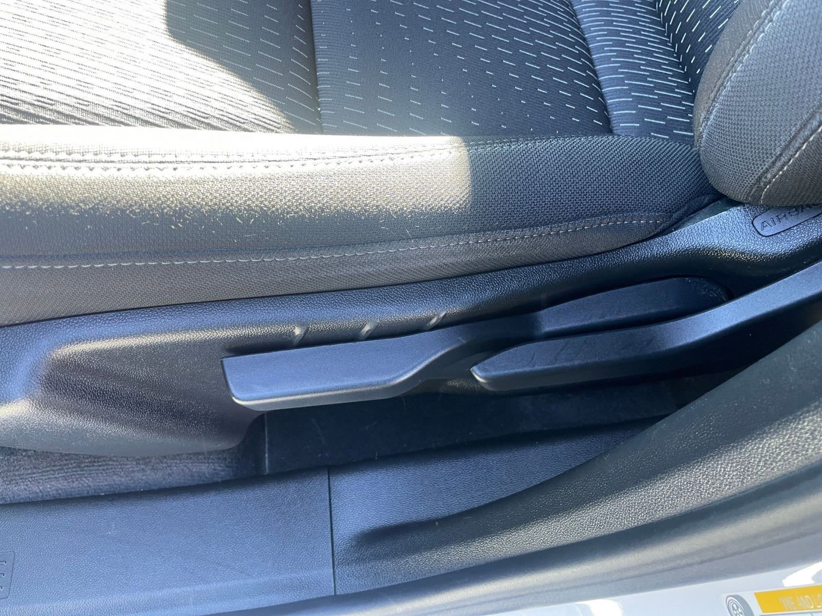 Used 2025 Chevrolet Equinox LT image 23