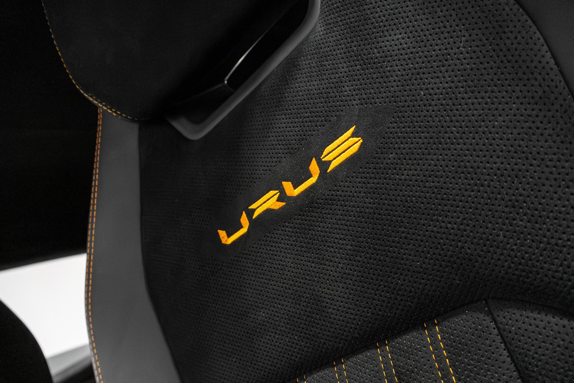 Used 2023 Lamborghini Urus Performante image 8