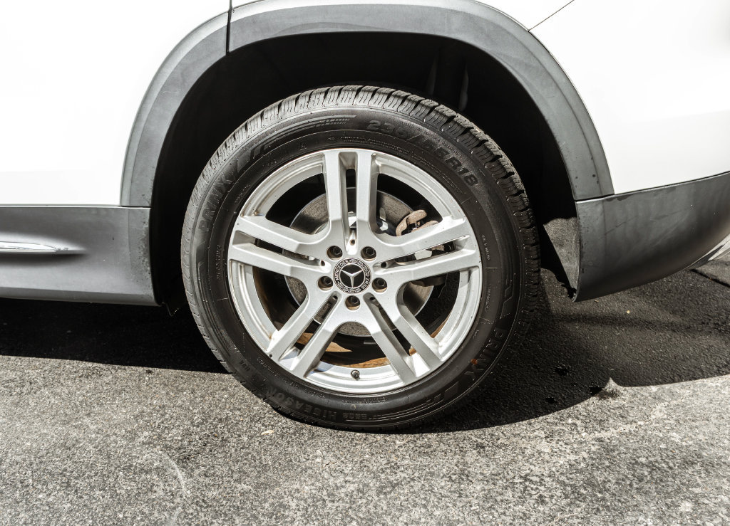 Used 2022 Mercedes-Benz GLB 250 4MATIC w/ Premium Package Lite image 28