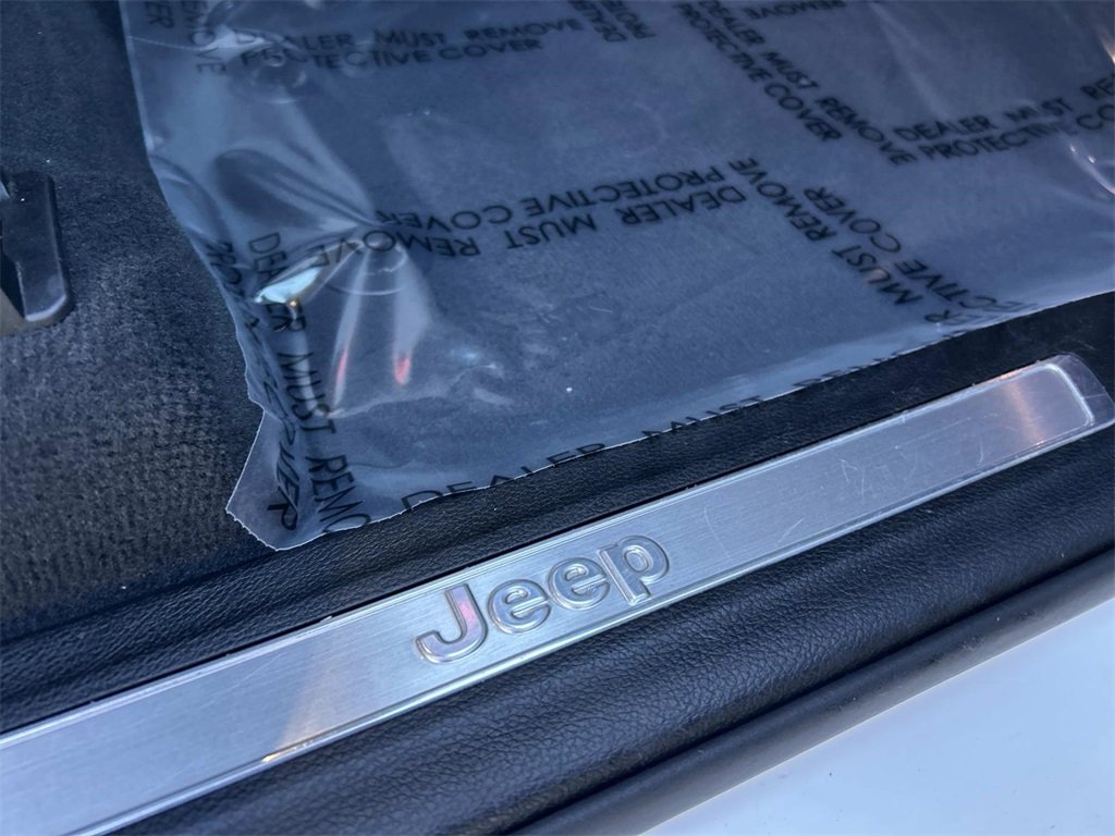 Used 2022 Jeep Grand Cherokee Overland image 20