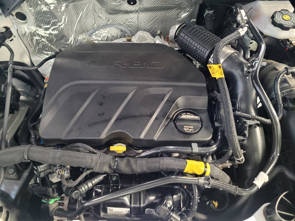 Used 2025 Chevrolet Trax LT FWD image 30